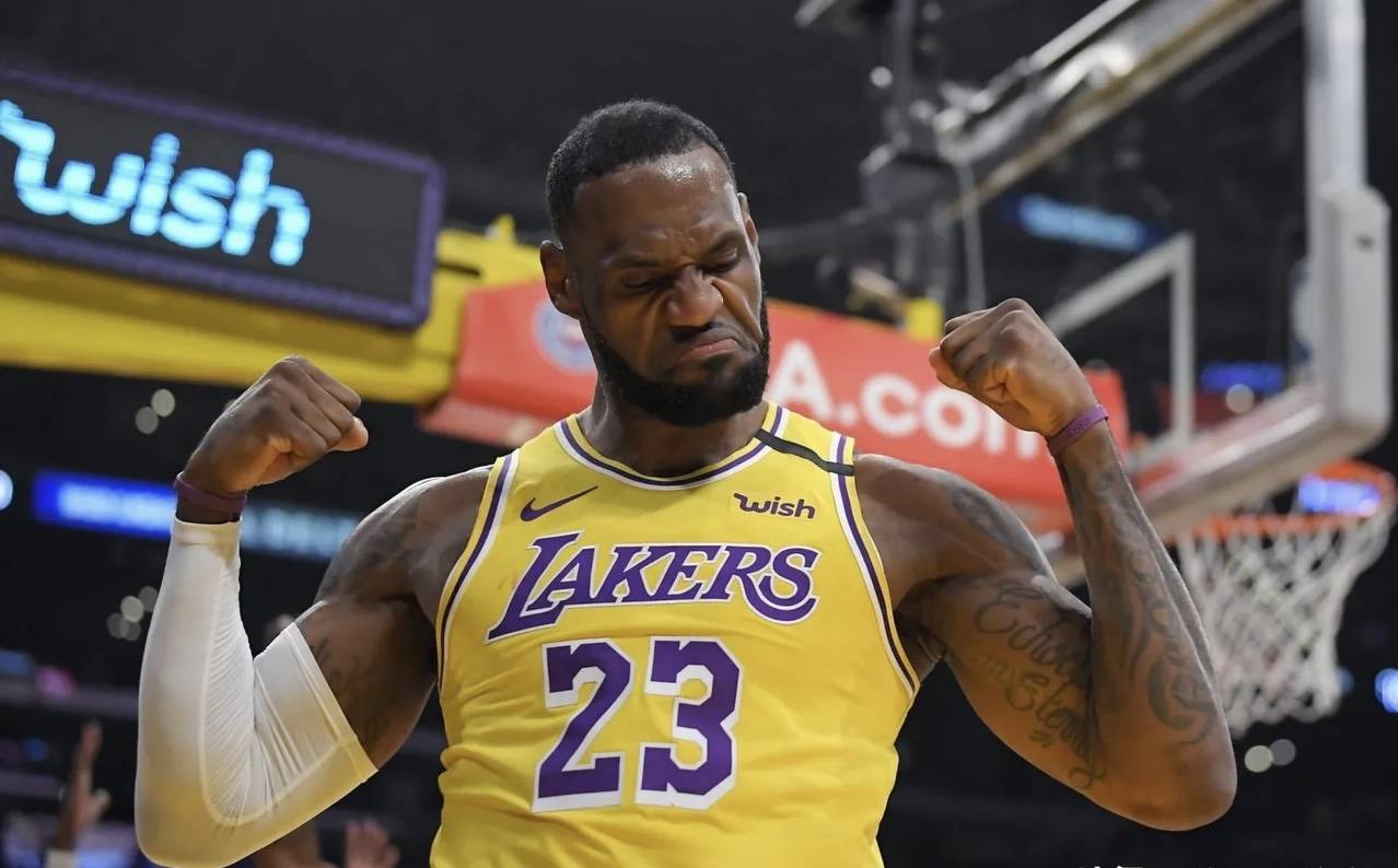 AYX-詹姆斯官方宣布领先优势明显新规，RNG引发争议！