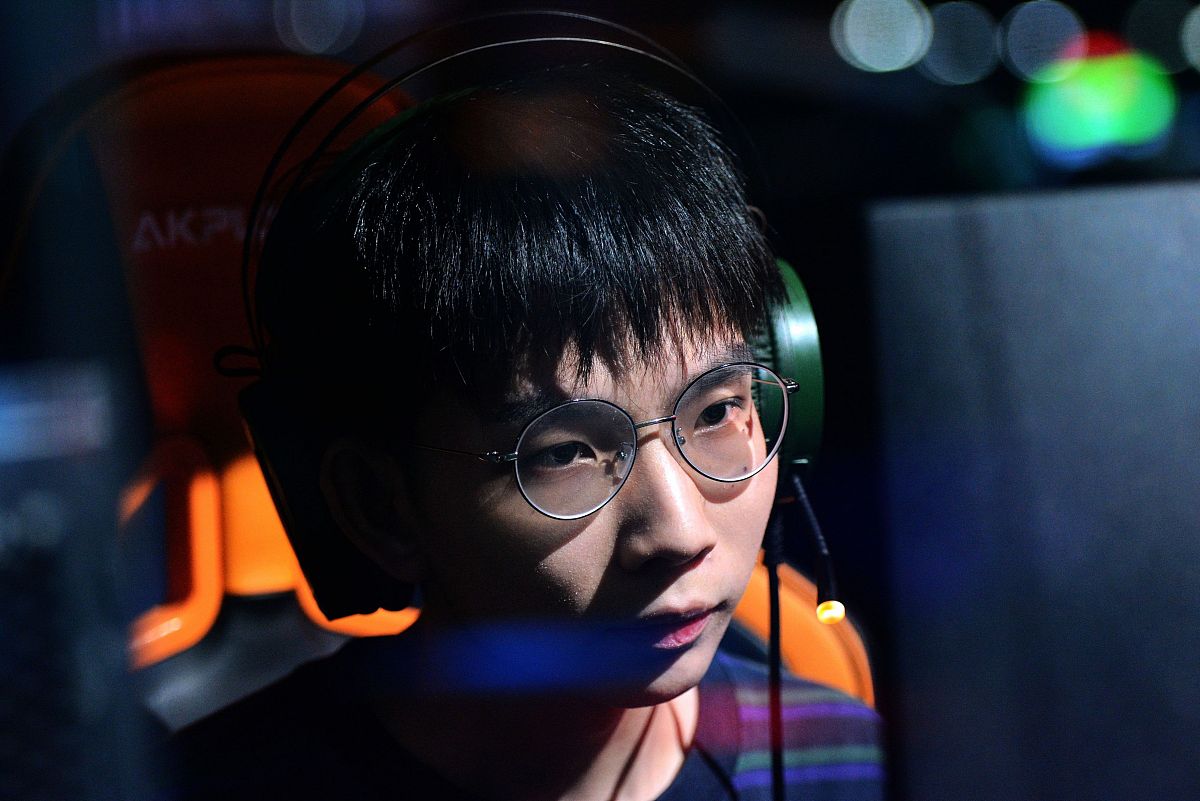 爱游戏-关于Faker新星挺进下一轮表现惊艳,TL未来可期!的信息